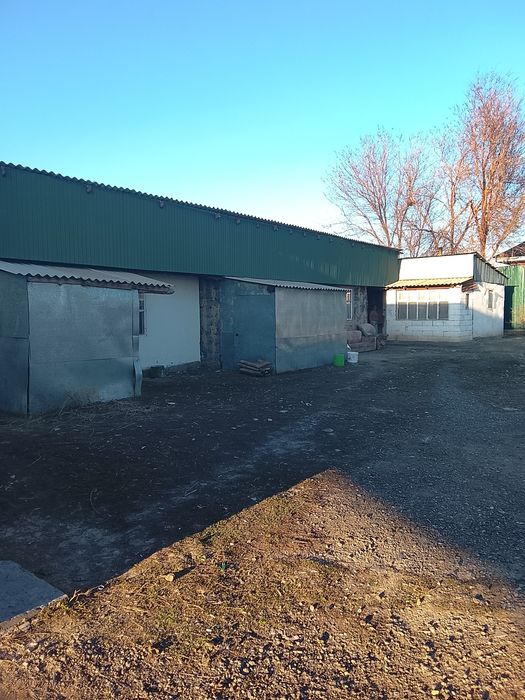 Продам дом  из четырех комнат