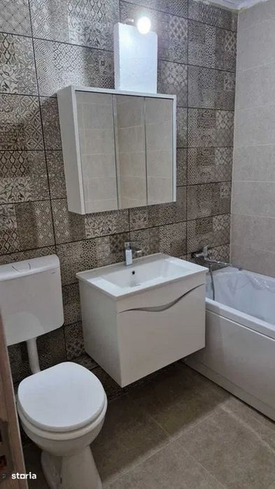 Ap 3 camere de închiriat||decomandatMilitari