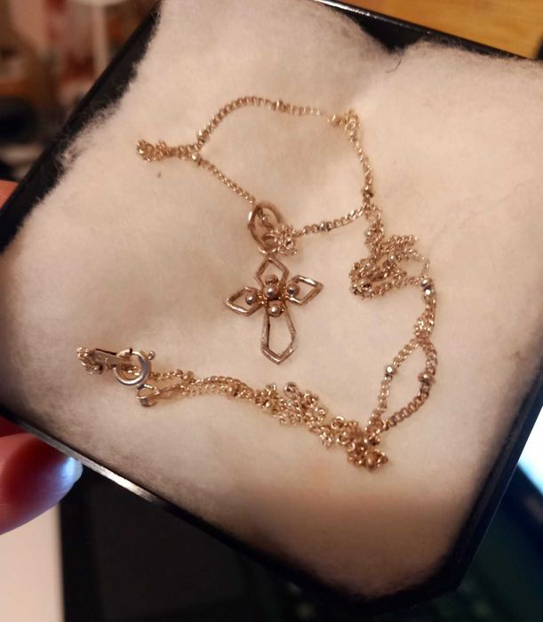 Колие филигран, кръстче, гривни, обеци, гердан, брошки, портмоне