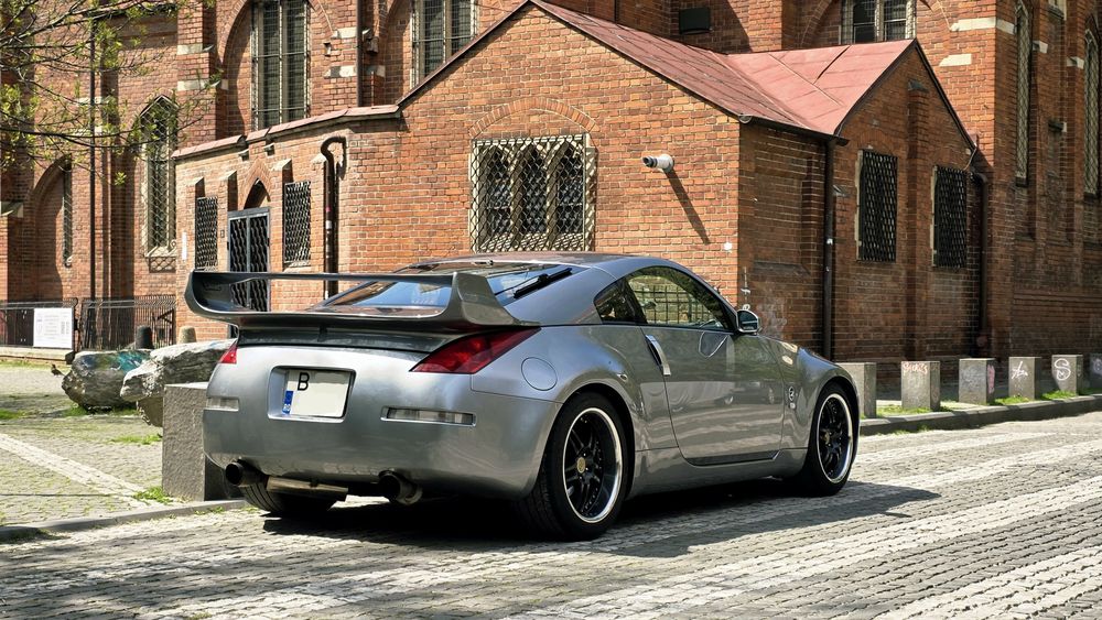 Nissan 350Z Coupe Manual