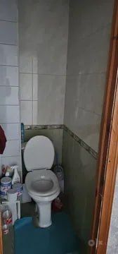 Срочно Продаётся Бабура 2/9/9 с мебелью техникой ремонт средний !