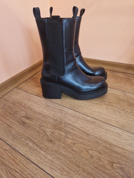 Боти  h&m  от еко кожа