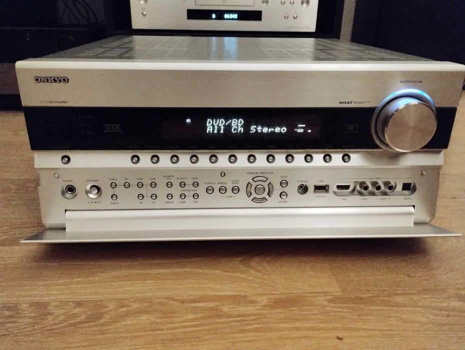 Receiver AV 9.2 ONKYO TX-NR3007 cu probleme, cititi anuntul
