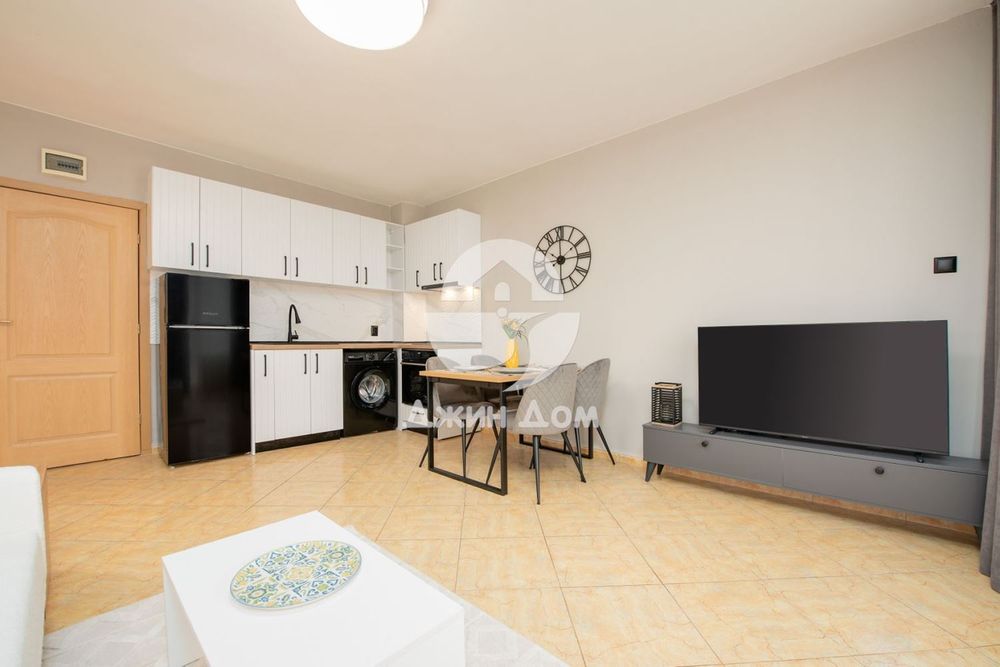 Продава се Тристаен апартамент в к.к. Слънчев бряг - 74 кв.м за 669 €/кв.м - Снимка #1