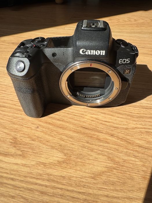 Canon EOS R + Obiective (24-70mm f/2.8 II, 85mm f/1.8)