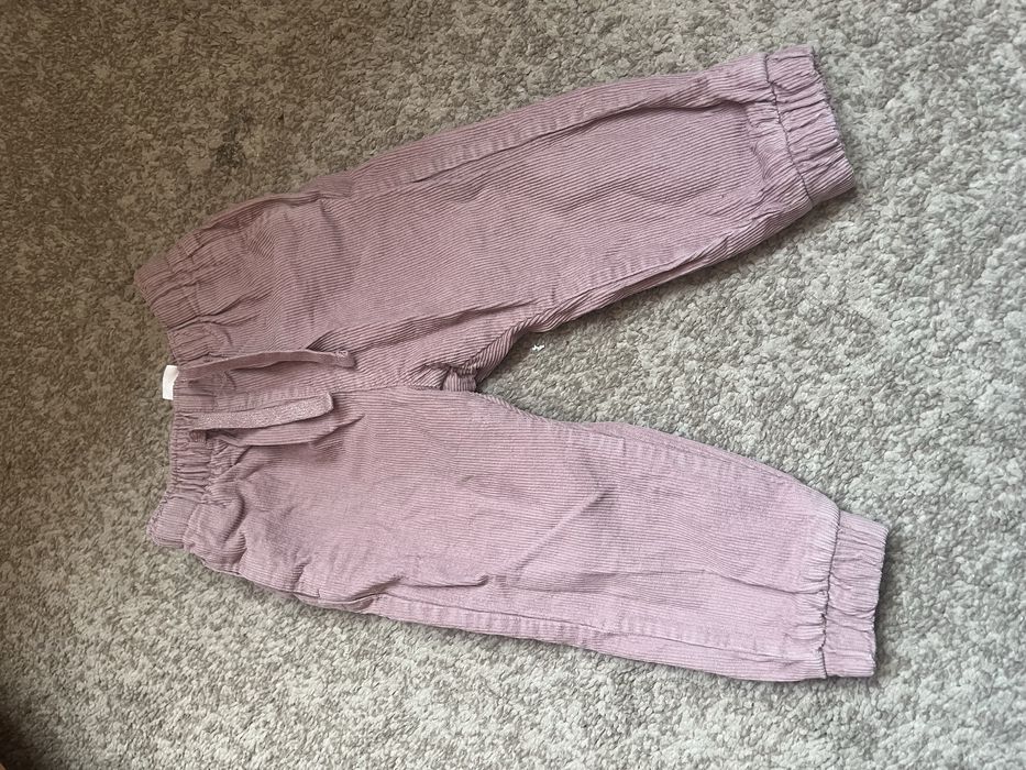 Продам брюки для девочки размер 92