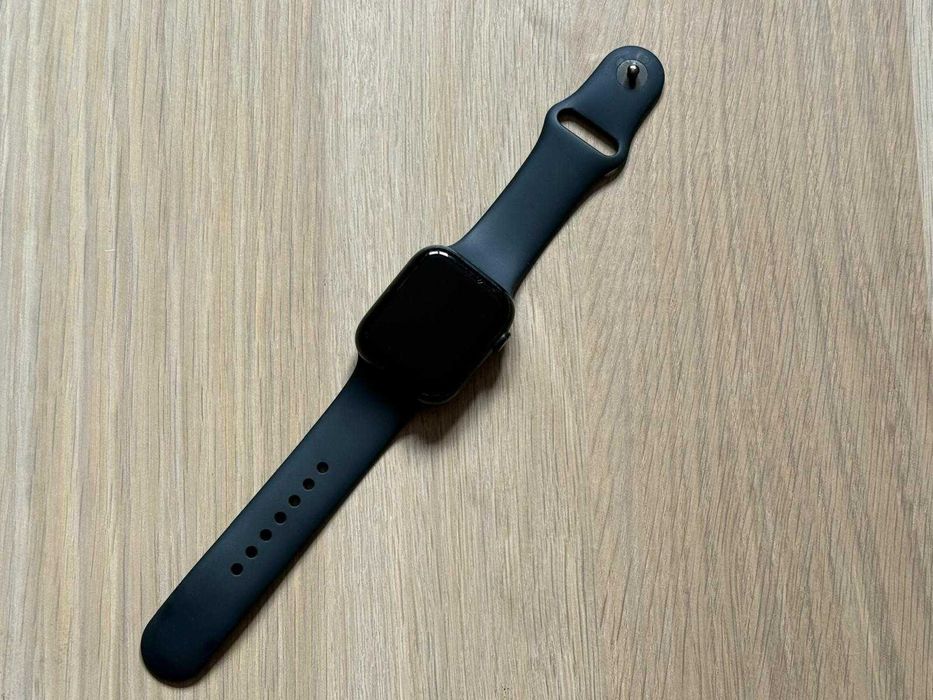 Apple Watch 8 : 45 MM ; Black