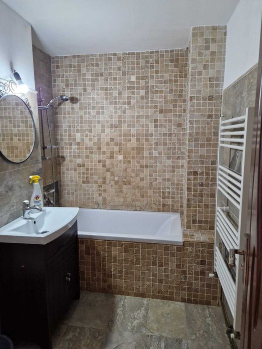 Închiriere apartament două camere