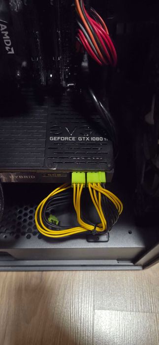 Компютър Ryzen 5 5600 / EVGA GTX 1080 Ti SC2 / 16GB RAM / SSD+HDD