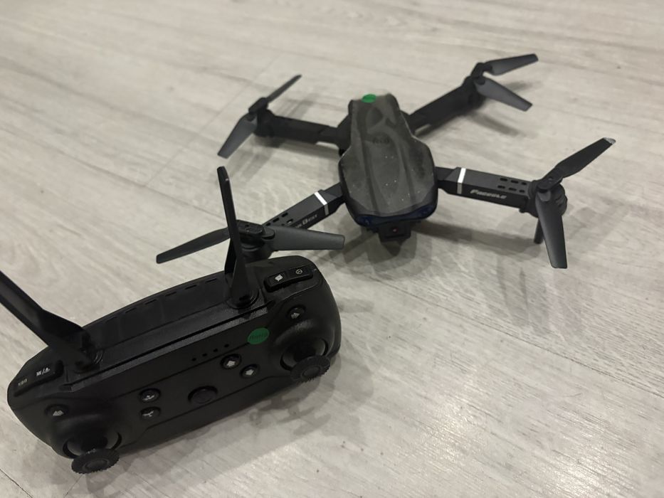 Vand drona cu camera finctionala noua