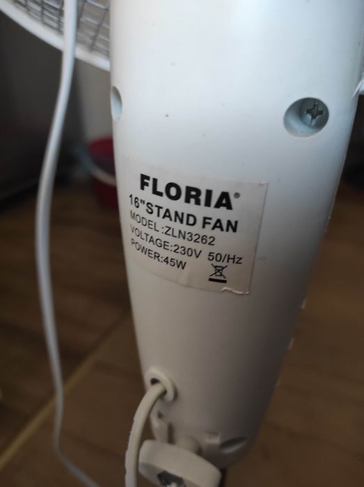 Ventilatoare cu picior