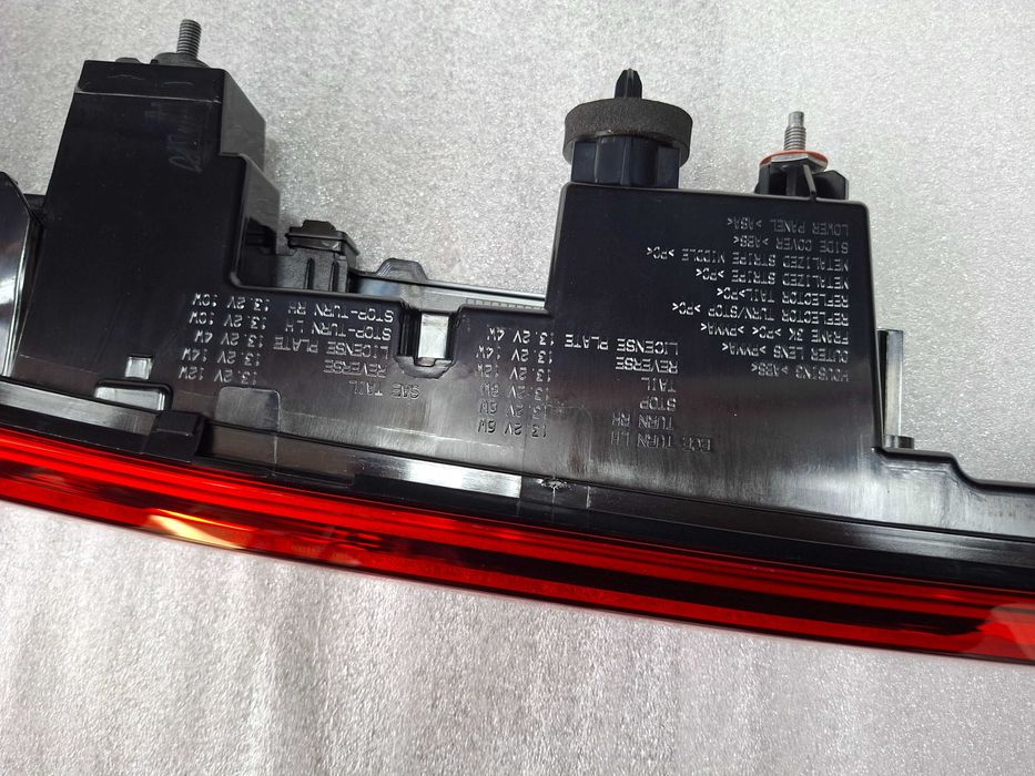 4KE945095G Нов Оригинал Стоп Audi Q8 SQ8 E tron