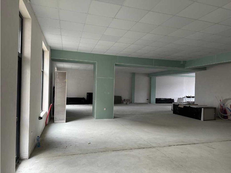 Магазин 265 м2 на гл. булевард, Планова