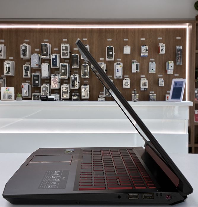 Acer Nitro AN515-51 | i7-7700HQ | 16GB RAM | 256GB SSD | 15.6"