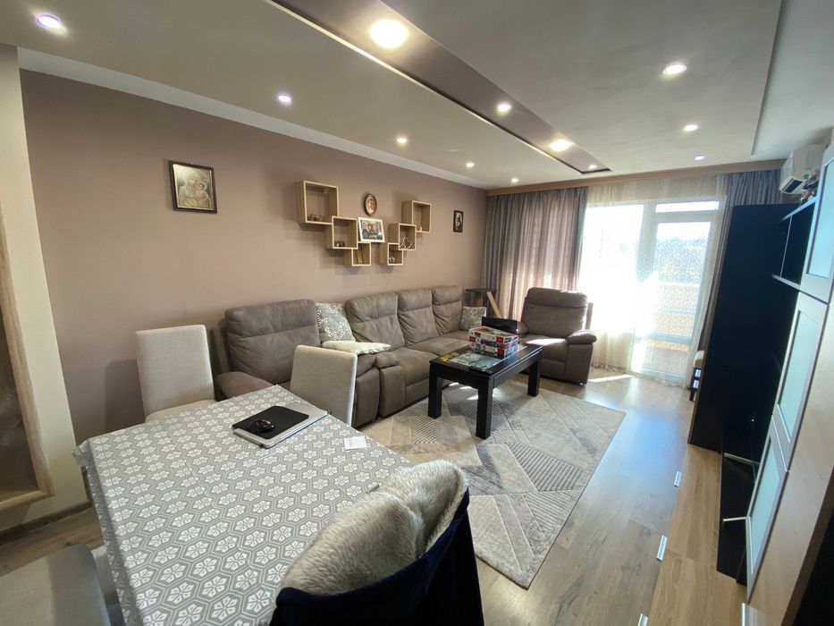 Продава се Четиристаен апартамент в Харманли - 103 кв.м за 644 €/кв.м - Снимка #11