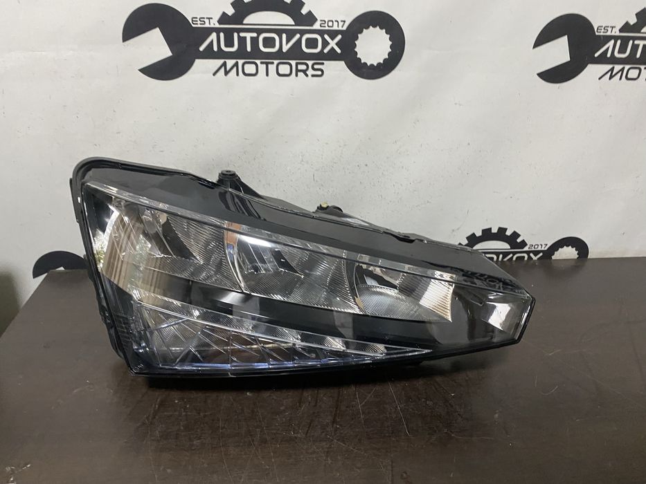 Far dreapta led fara lupa Skoda Scala