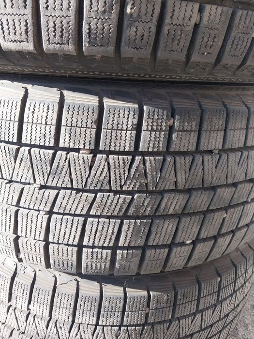 4 шины липучки 225 55 R16 Китай.