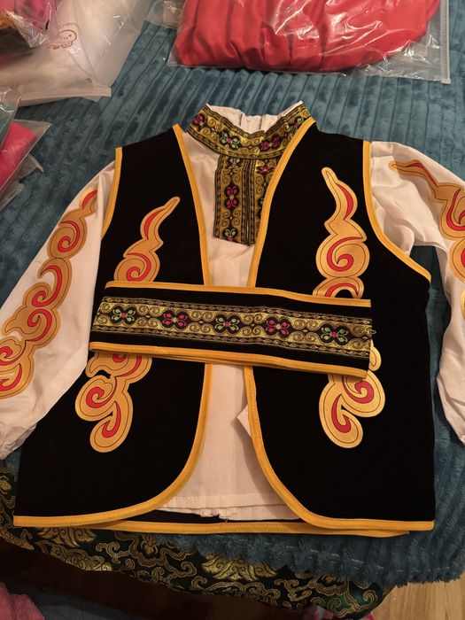 Уйгурский костюм