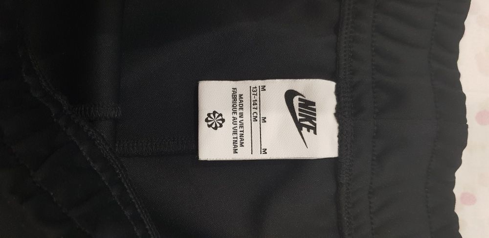 Екип Nike  M(137-147см.)