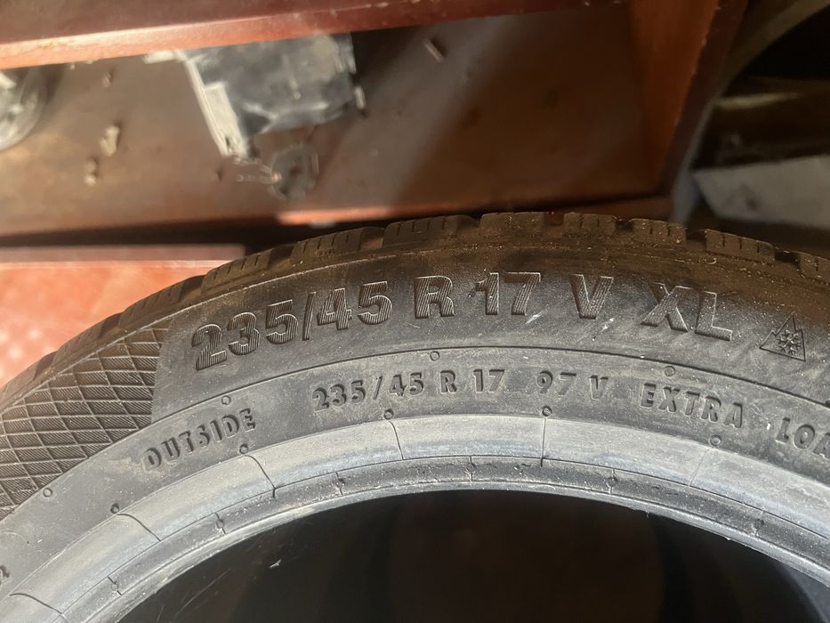 Продам резину 235x45x17r