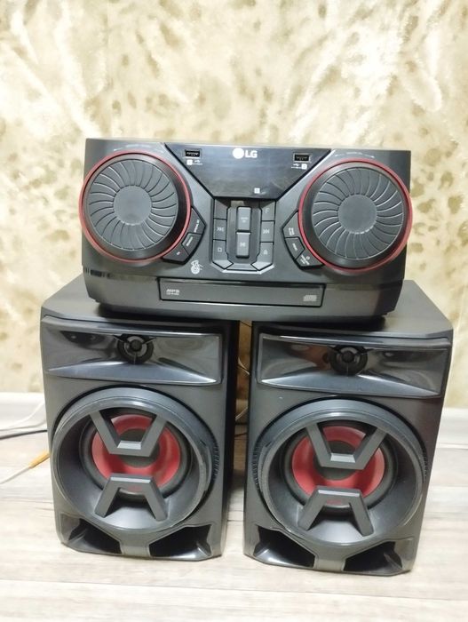 Музыкальный центр LG CK43