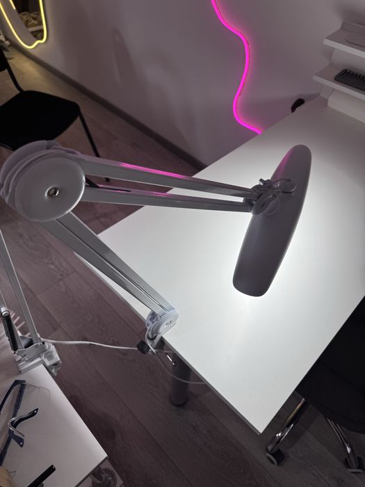 Бестеневая лампа