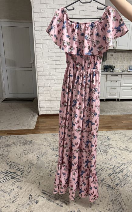 Сарафан      длиный.            .