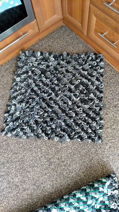 Продам напольный коврик.