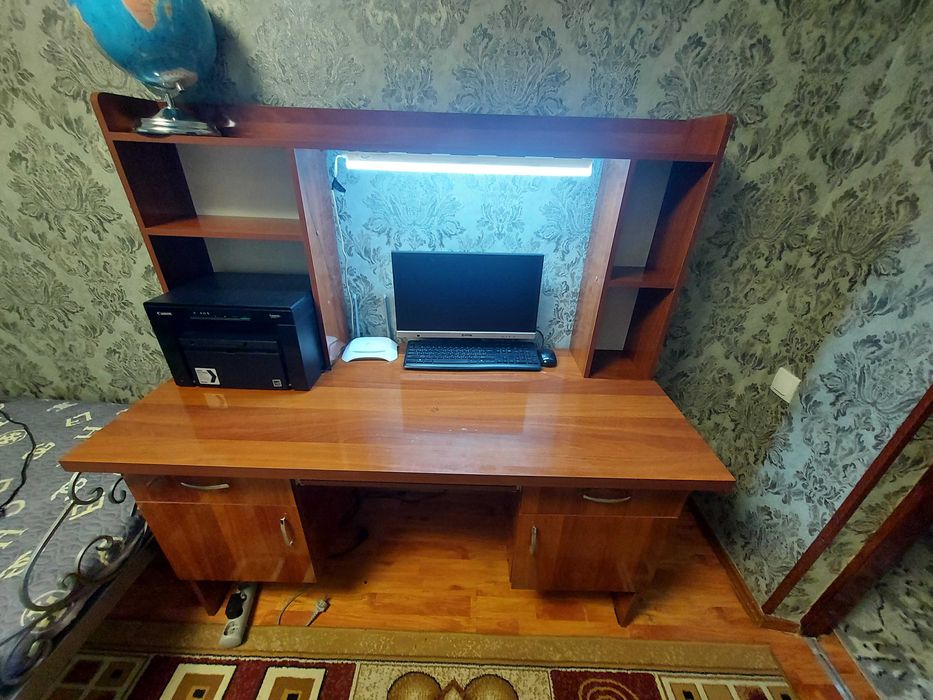 Компьютерный стол