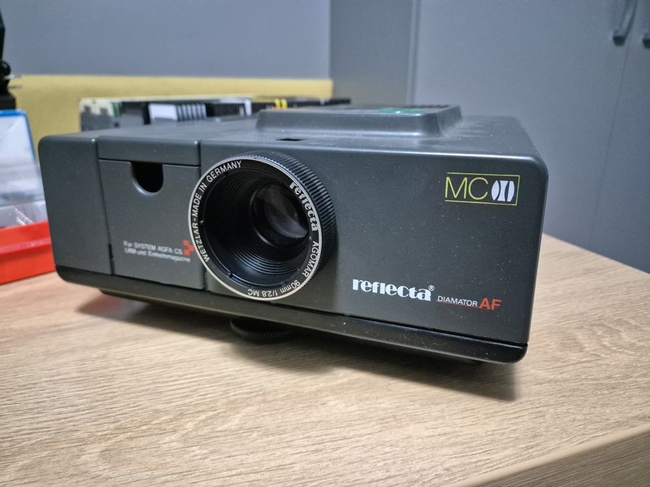 Proiector diapozitive Reflecta Diamator AF