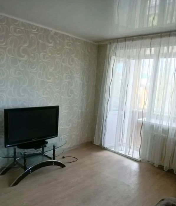 Девушка на подселение