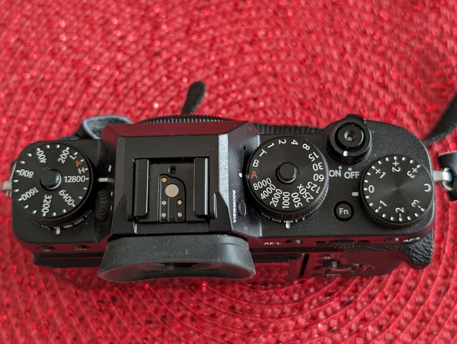 Fujifilm X-T2 Body Aparat Foto Mirrorless 24MP APSC 4k Negru, 2 acc