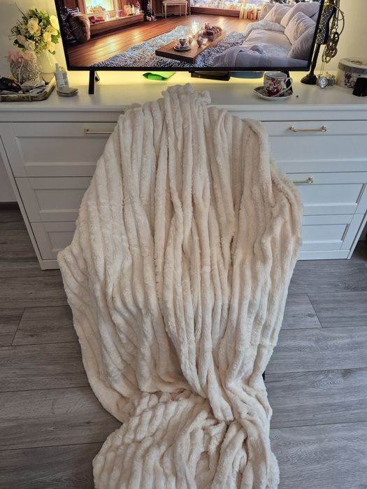 230x200 nuanta delicata de Ivoire patura design tip Sherpa Cozy & Soft