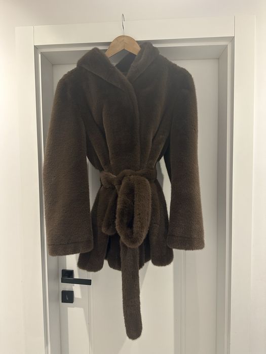 Кафяво палто eko косъм