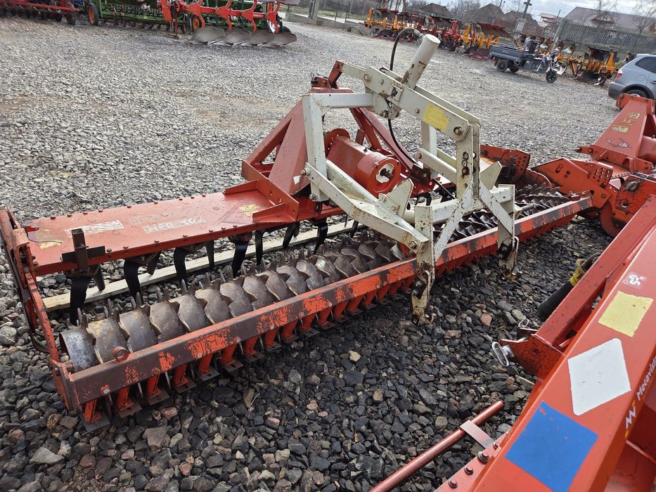 Freza Grapa Rotativa Kuhn HRB 401D