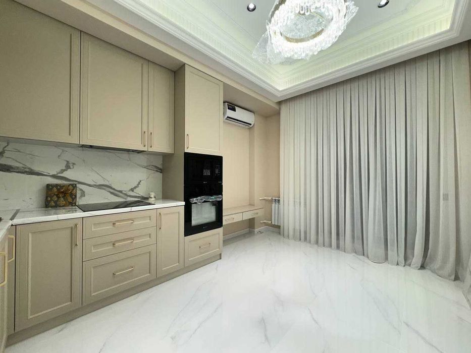 ПРОДАЕТСЯ 3/5/12 НОВОСТРОЙКА  ЖК Green Island на: С.Азимова