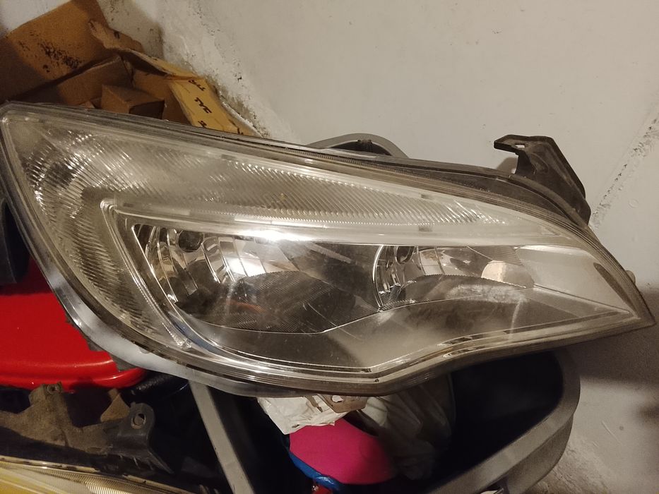 Faruri Opel Astra H,J dreapta