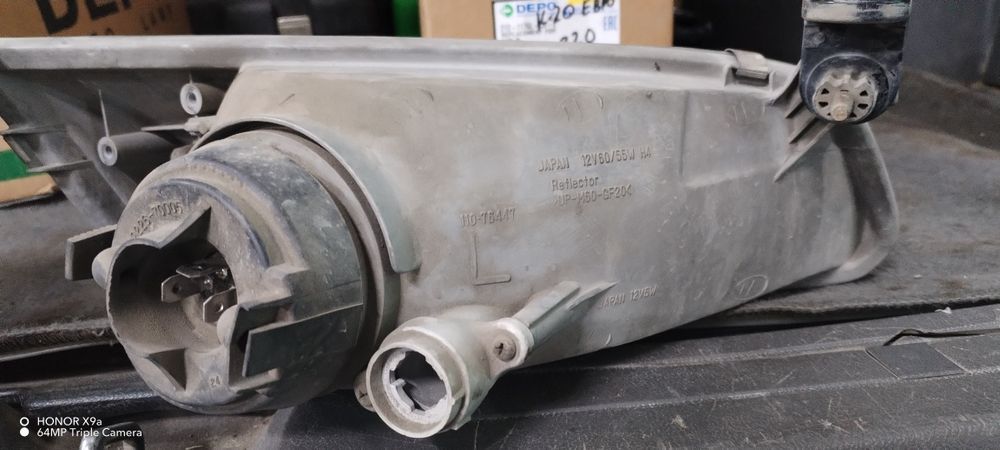 Продам фары на Камри 20