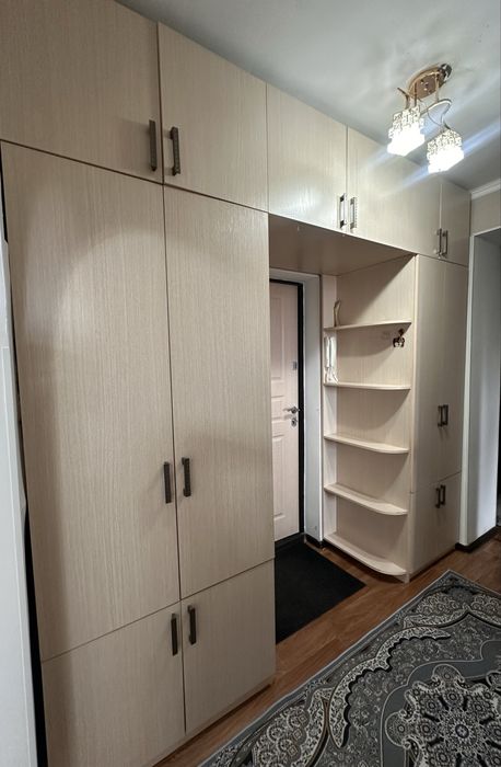 Шкаф сатылады саудасы бар