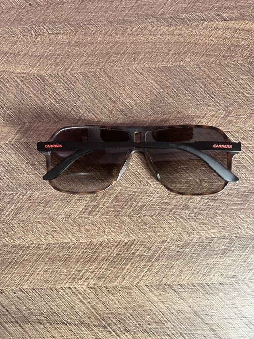 Слънчеви очила Carrera