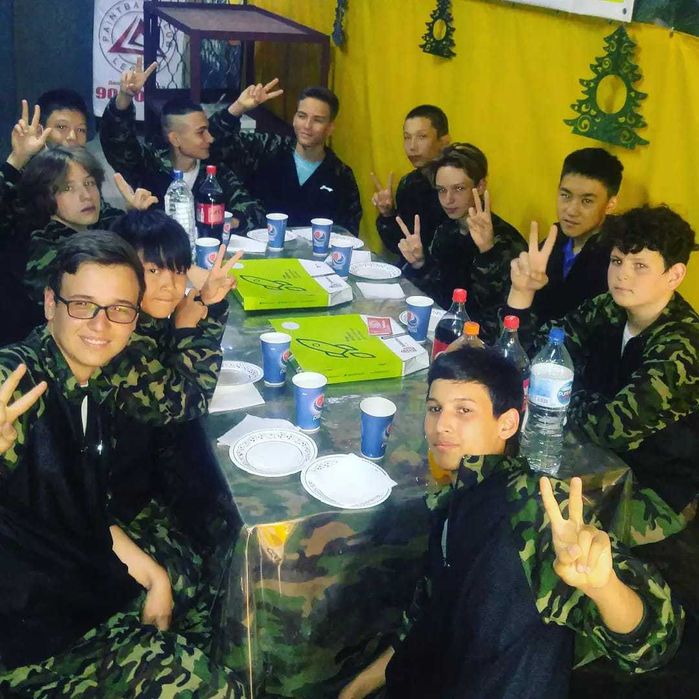 "Всем дружным КЛАССОМ" на Пейнтбол !