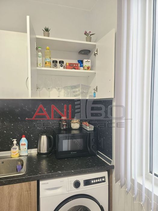 Дава се под наем Едностаен апартамент в Варна, Център - 30 кв.м за 348.84 € - Снимка #1