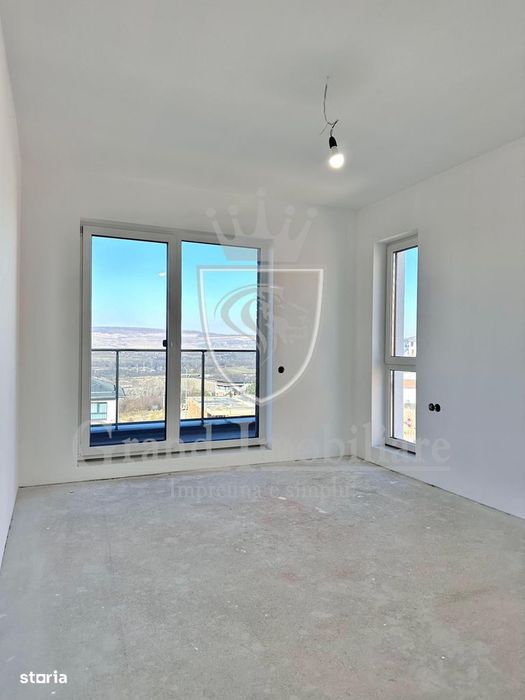Duplex de vanzare 270 mp, zona Floresti