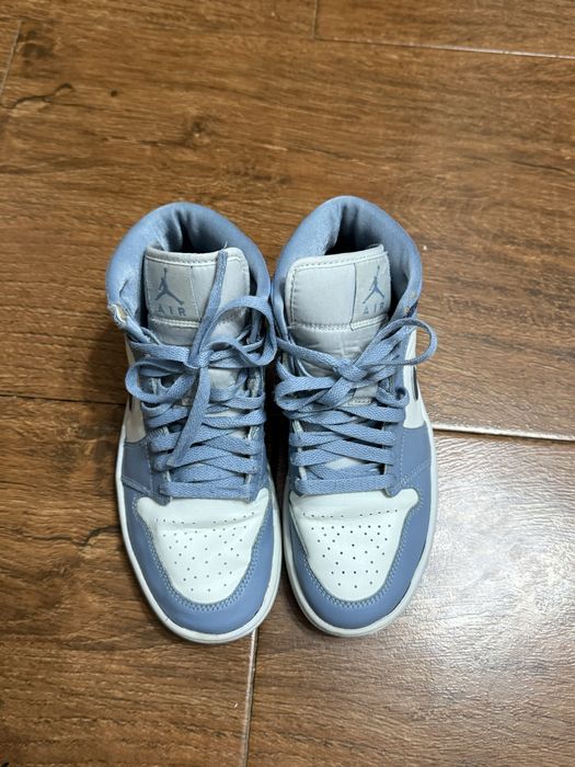 Air Jordan 1 Mid