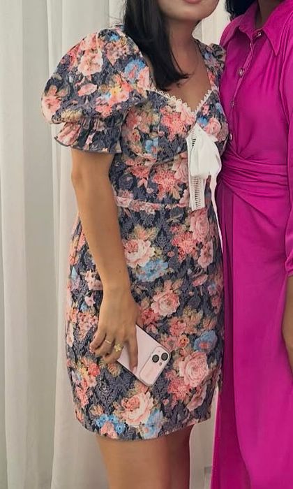 Продам платье в отлчном состояний