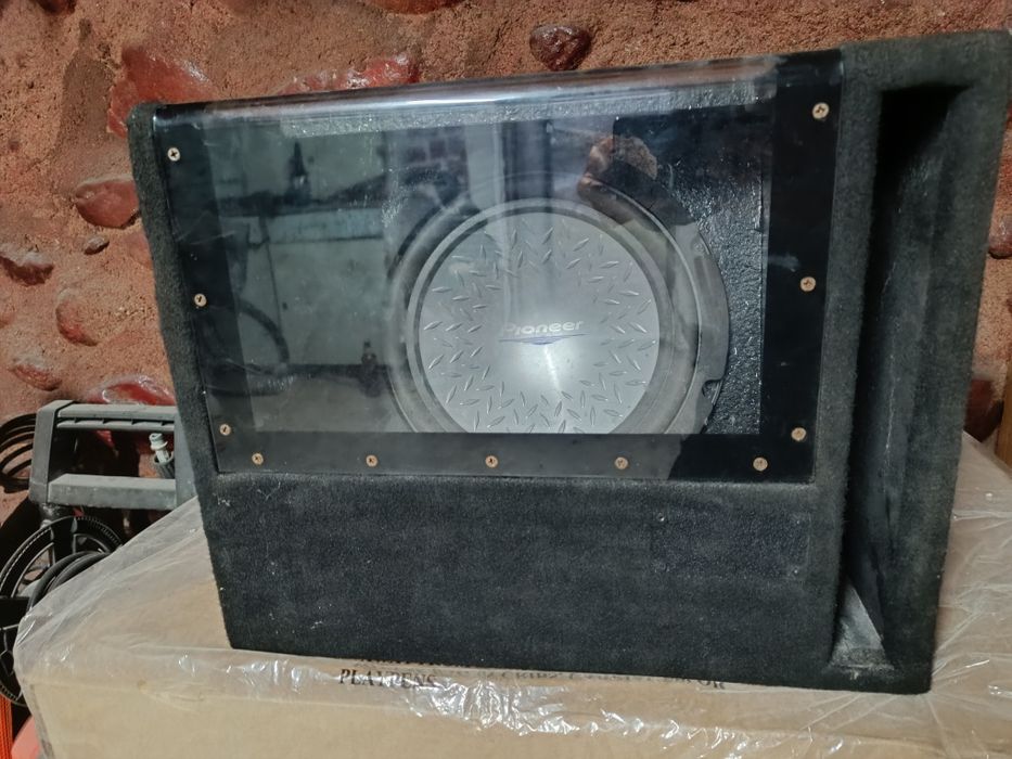 Vând Subwoofere auto