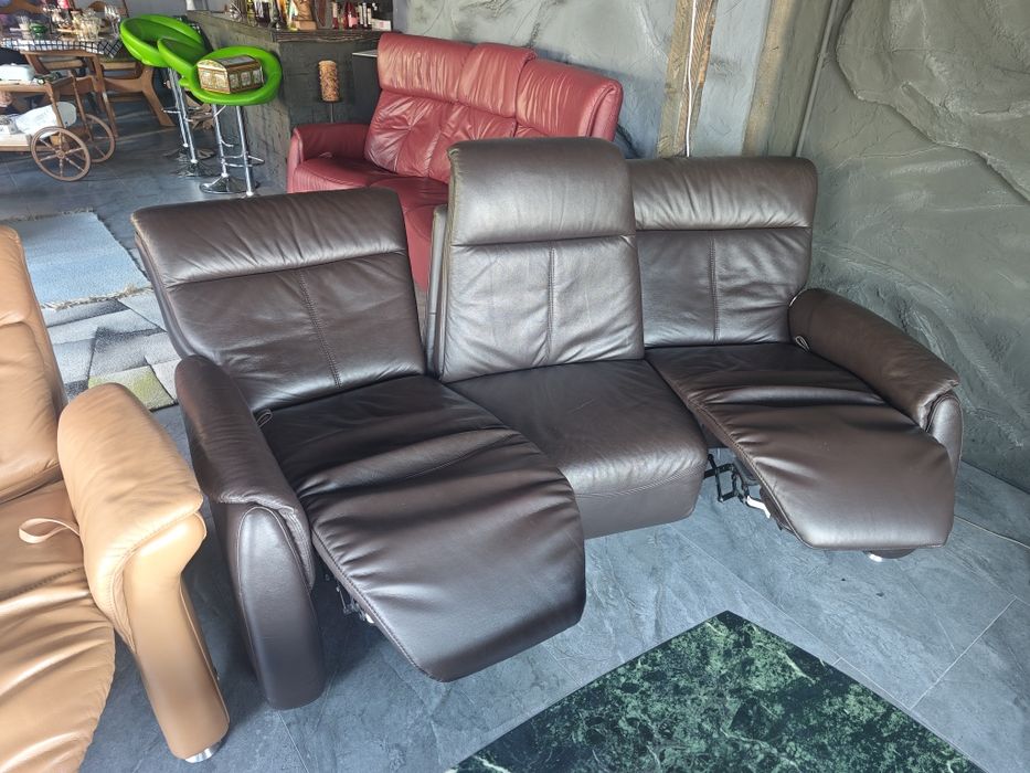 Vând canapele de piele extensibile CINEMA