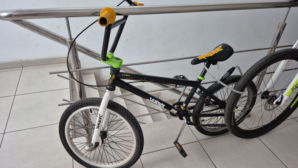 Bicicleta BMW de vânzare.