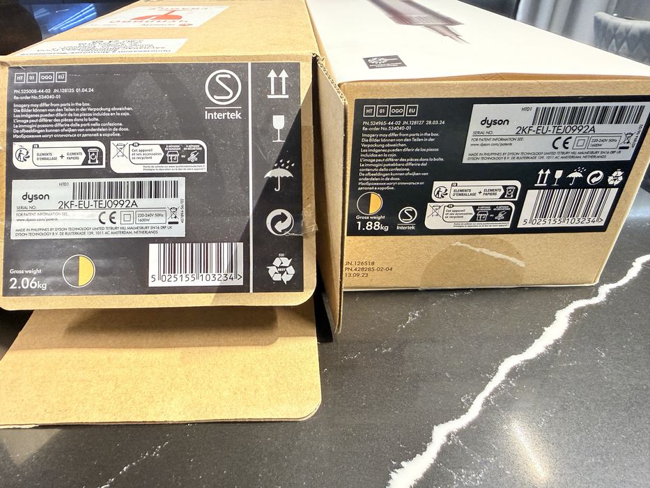 Dyson airstrait златно/черно