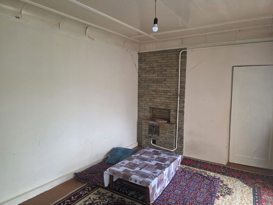 Кибрай тумани Бурота махалласида 12 сотихли ер участкаси сотилади.